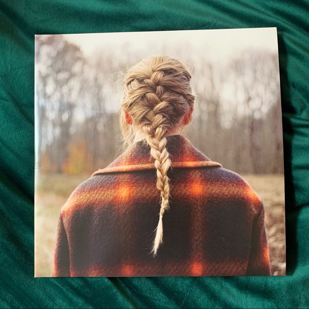 EVERMORE VINYL 💚 CLEAR GREEN LIMITED EDITION